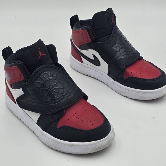 Nike Boys Sky Jordan 1 BQ7197-016 Size 12c Red Basketball Shoes Sneakers - Picture 4 of 12